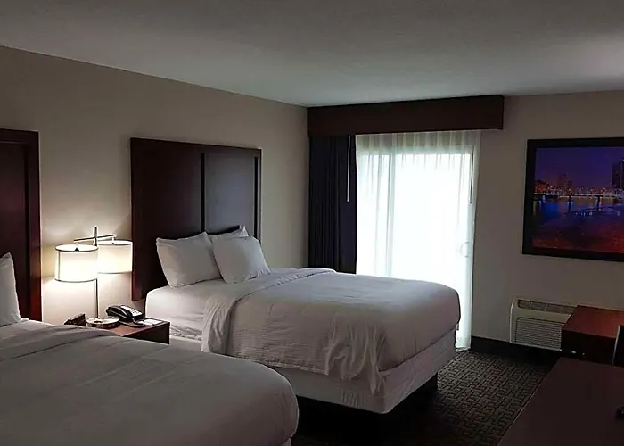 Baymont By Wyndham Grand Rapids Near Downtown